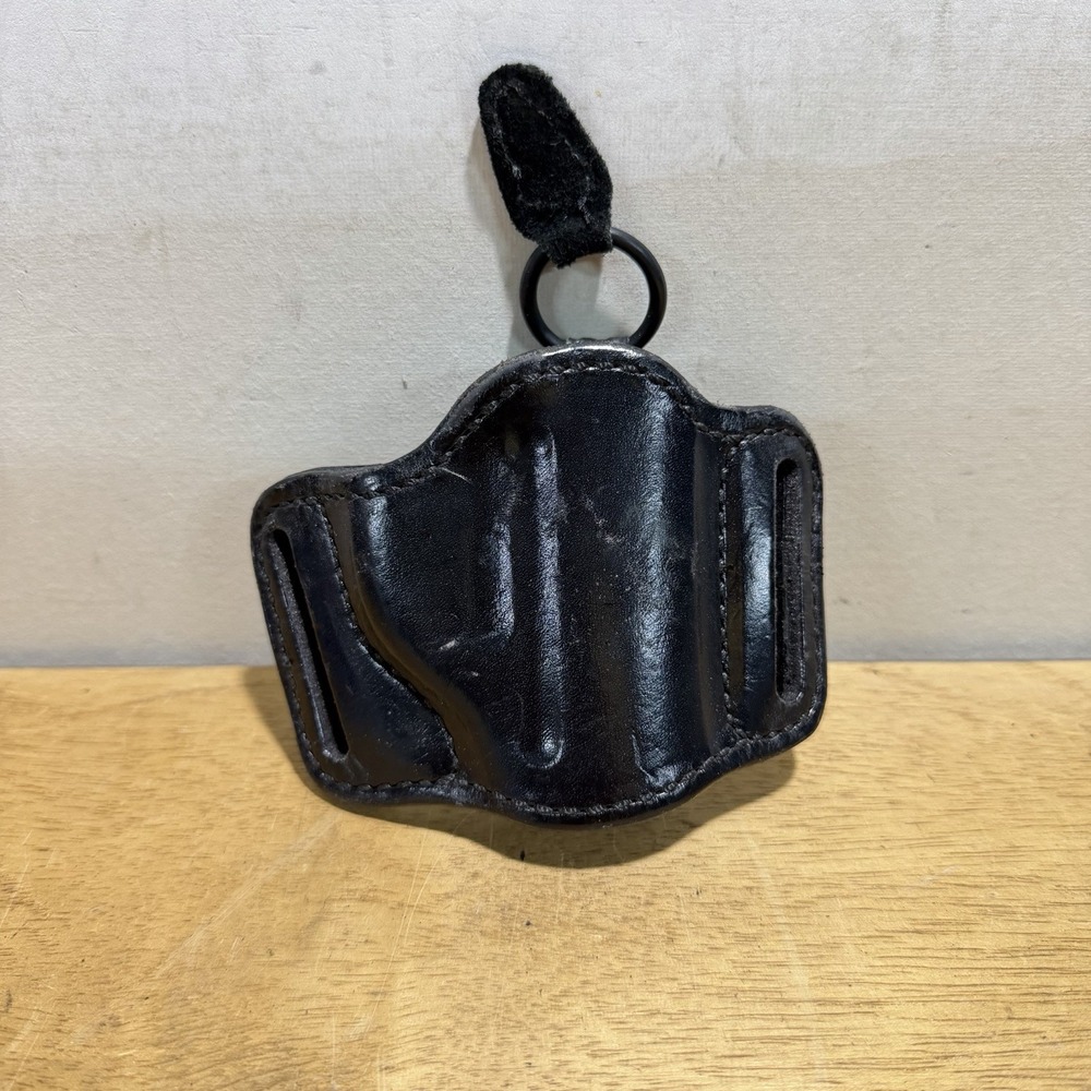 Bianchi 105 Minimalist Holster Sz 9 Right Hand Belt Slide Leather Holster Black